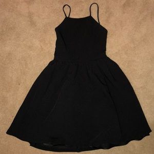 backless black halter dress🖤